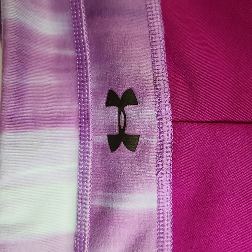 All Season Gear Leggings by Under Armor size S - Picture 5 of 6